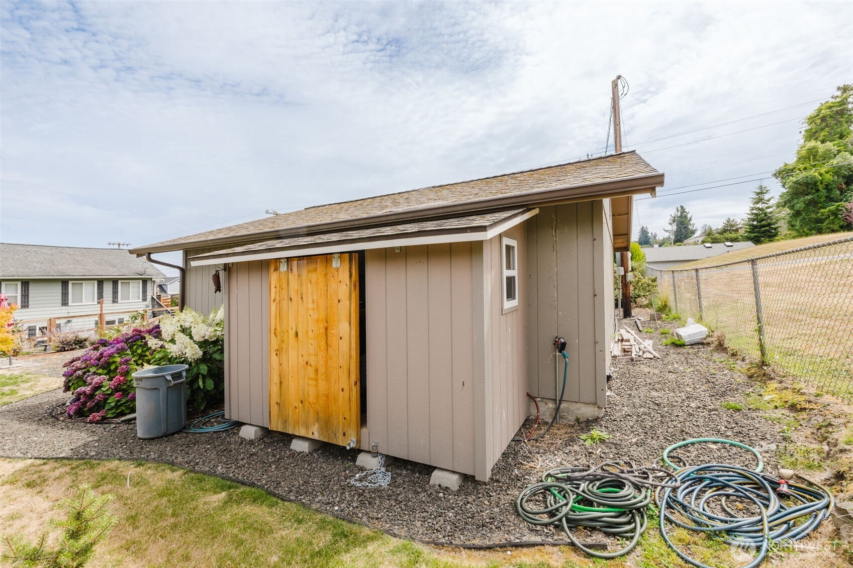 8198 E Daniels Loop