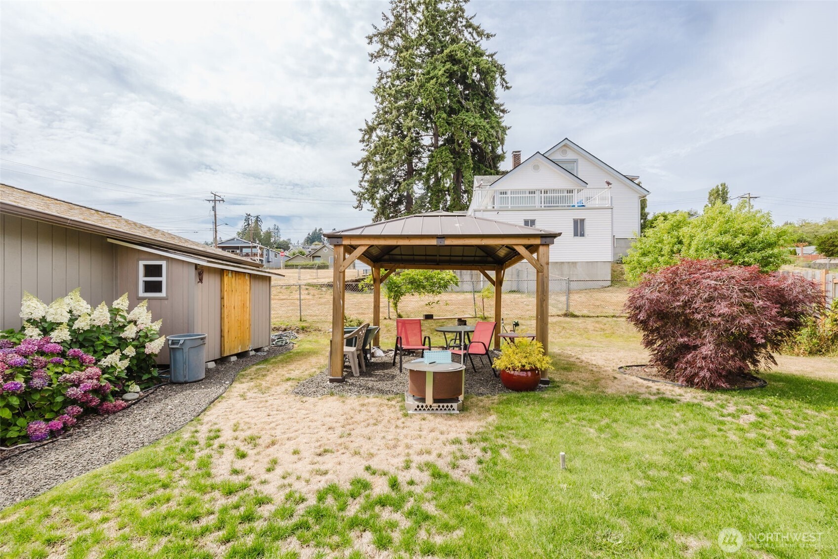 8198 E Daniels Loop
