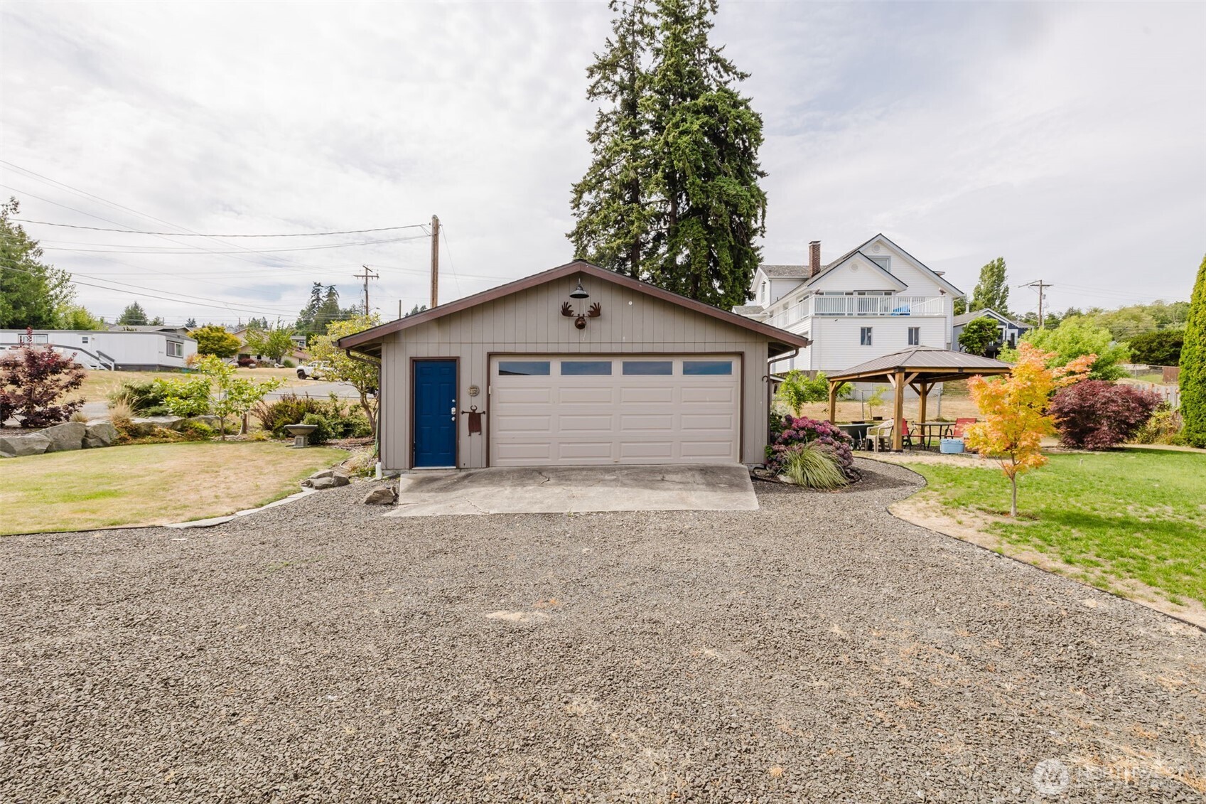 8198 E Daniels Loop