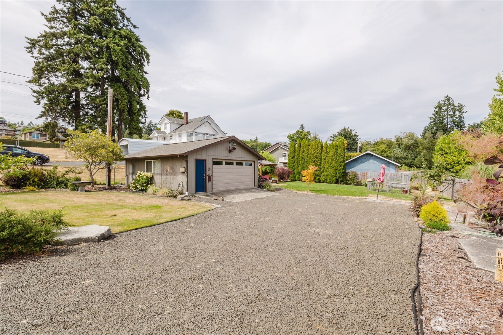 8198 E Daniels Loop