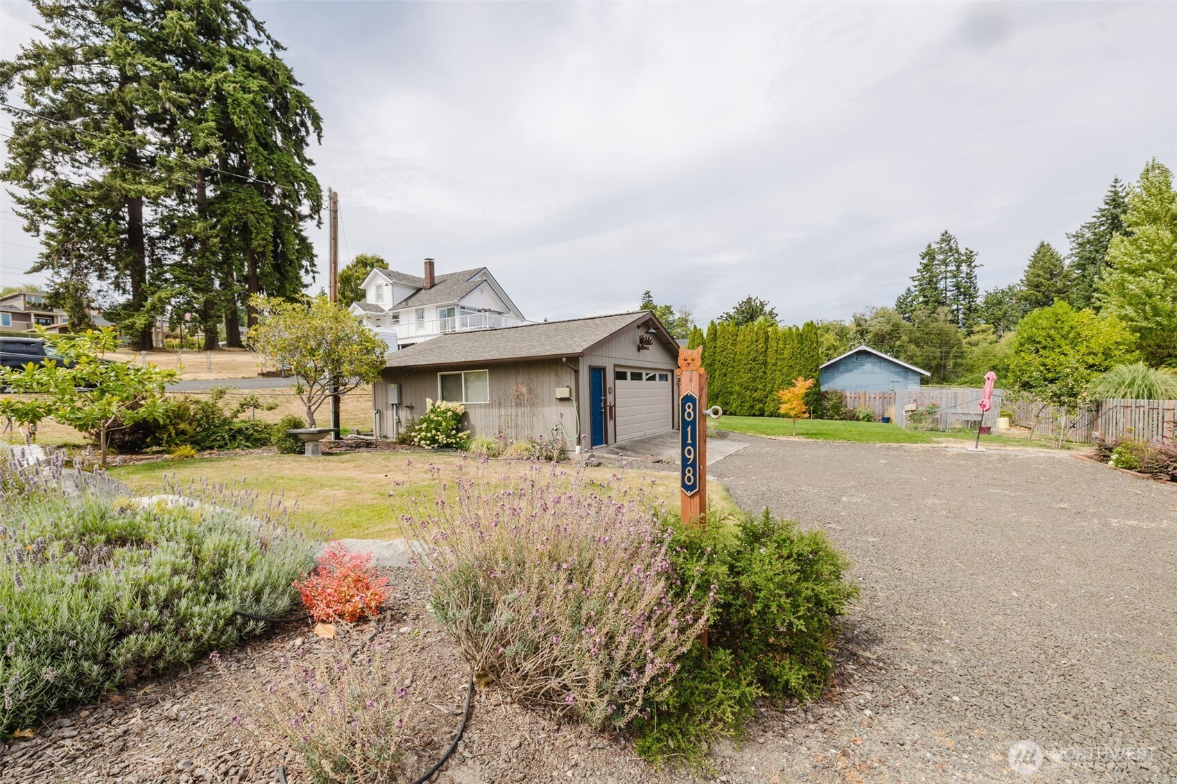 8198 E Daniels Loop