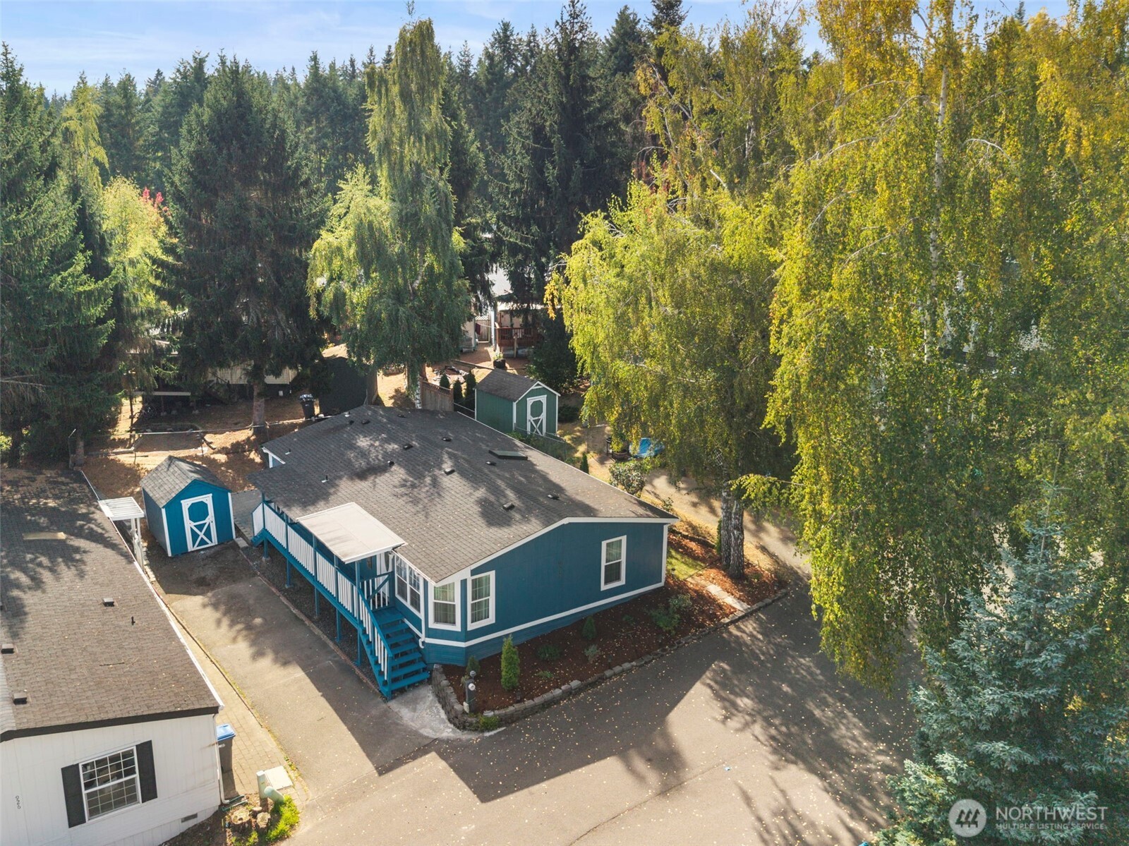922 NW Mahogany Lane