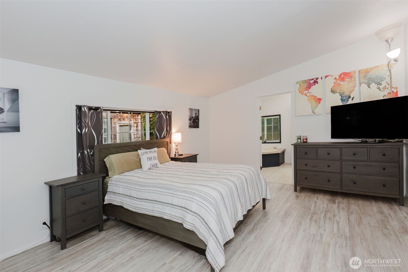 230 E Nikki Lane