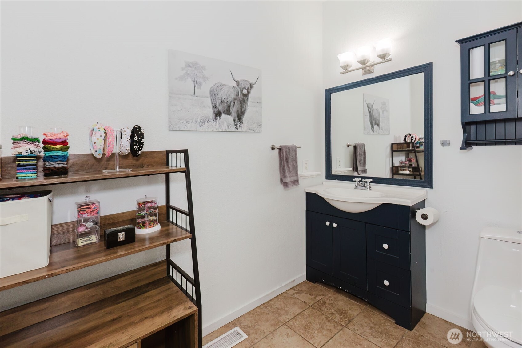 230 E Nikki Lane