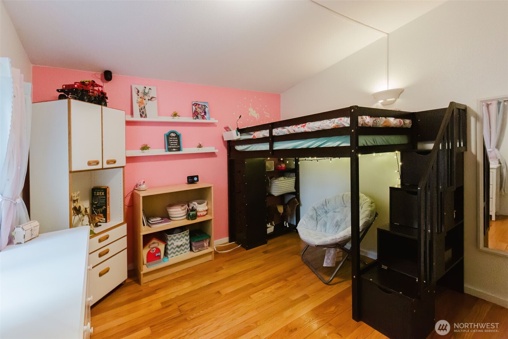 230 E Nikki Lane
