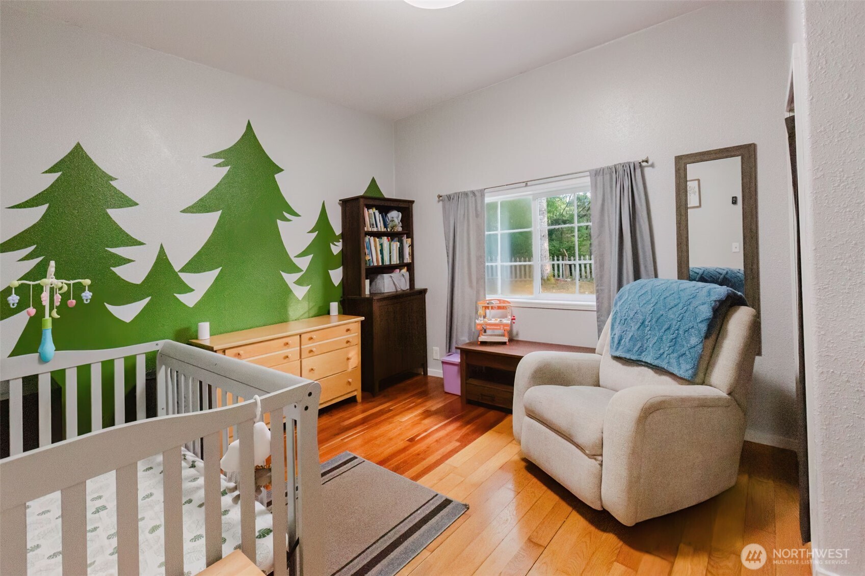 230 E Nikki Lane