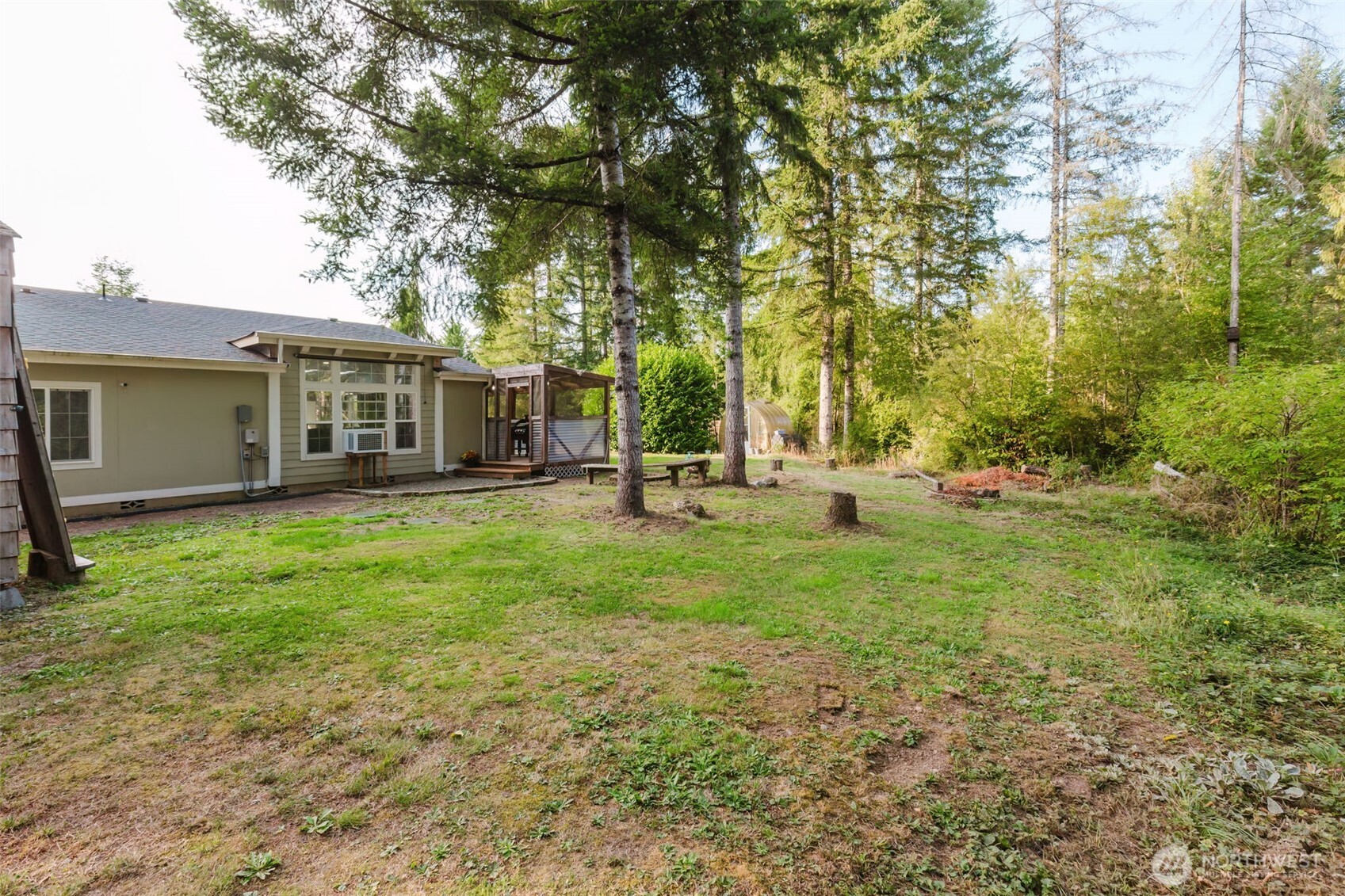 230 E Nikki Lane