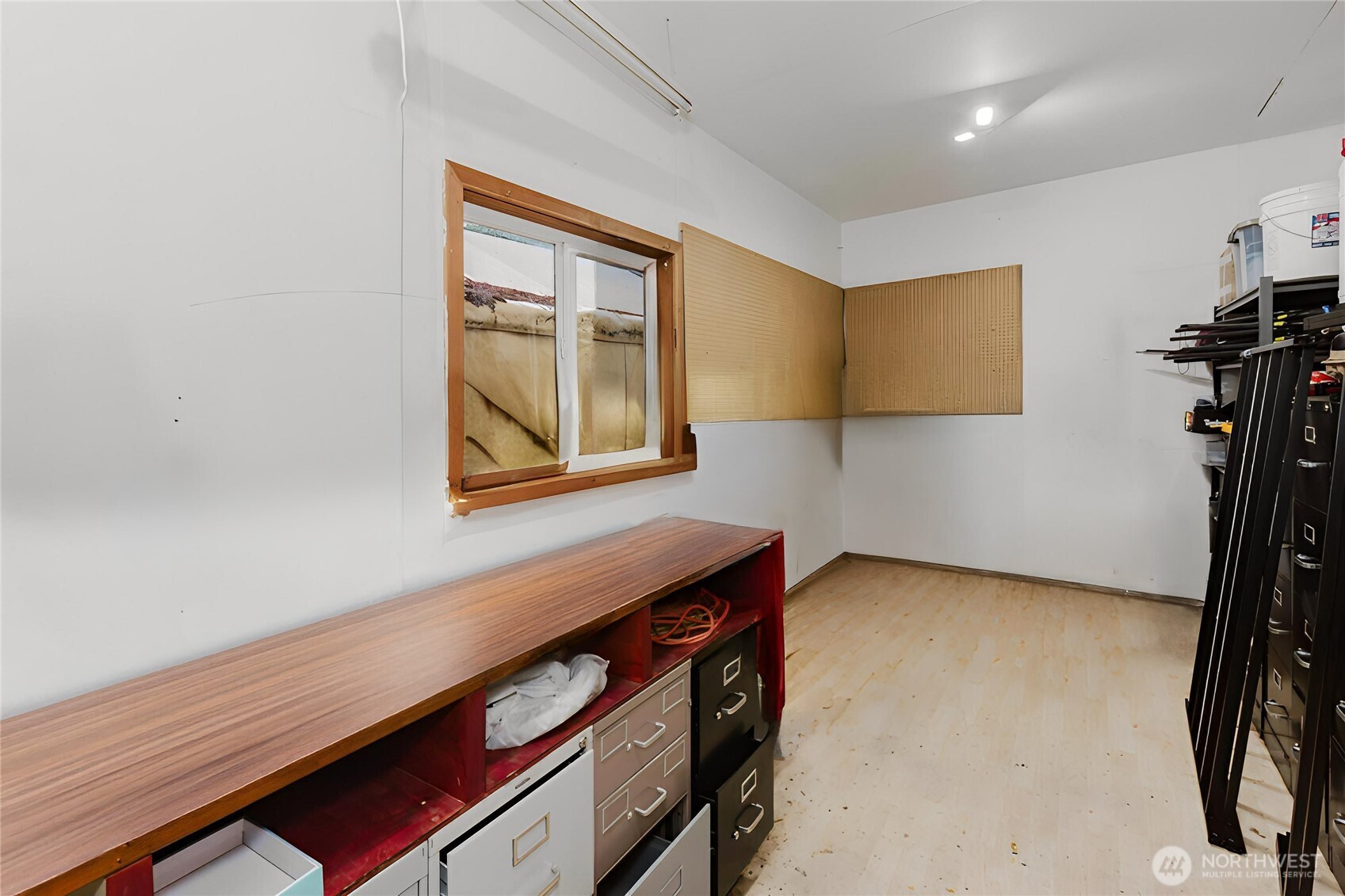 230 E Nikki Lane