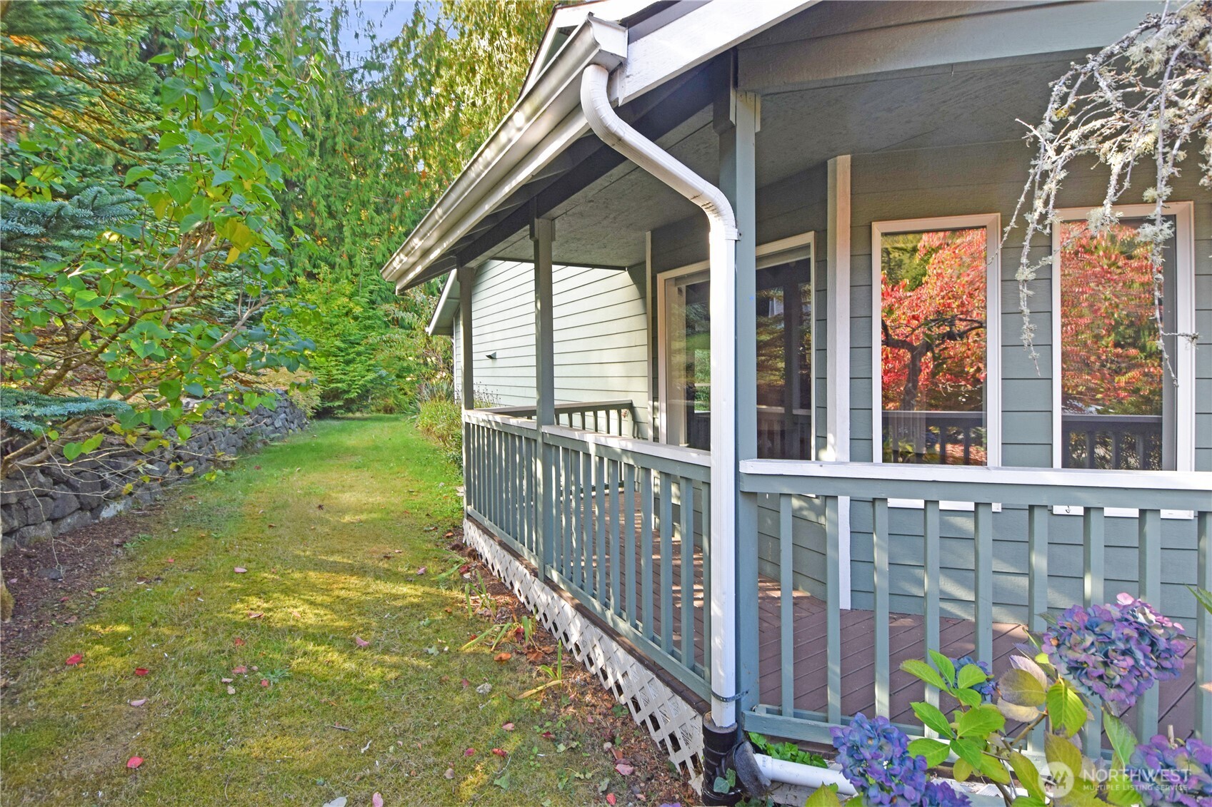 4294 Siana Place SE