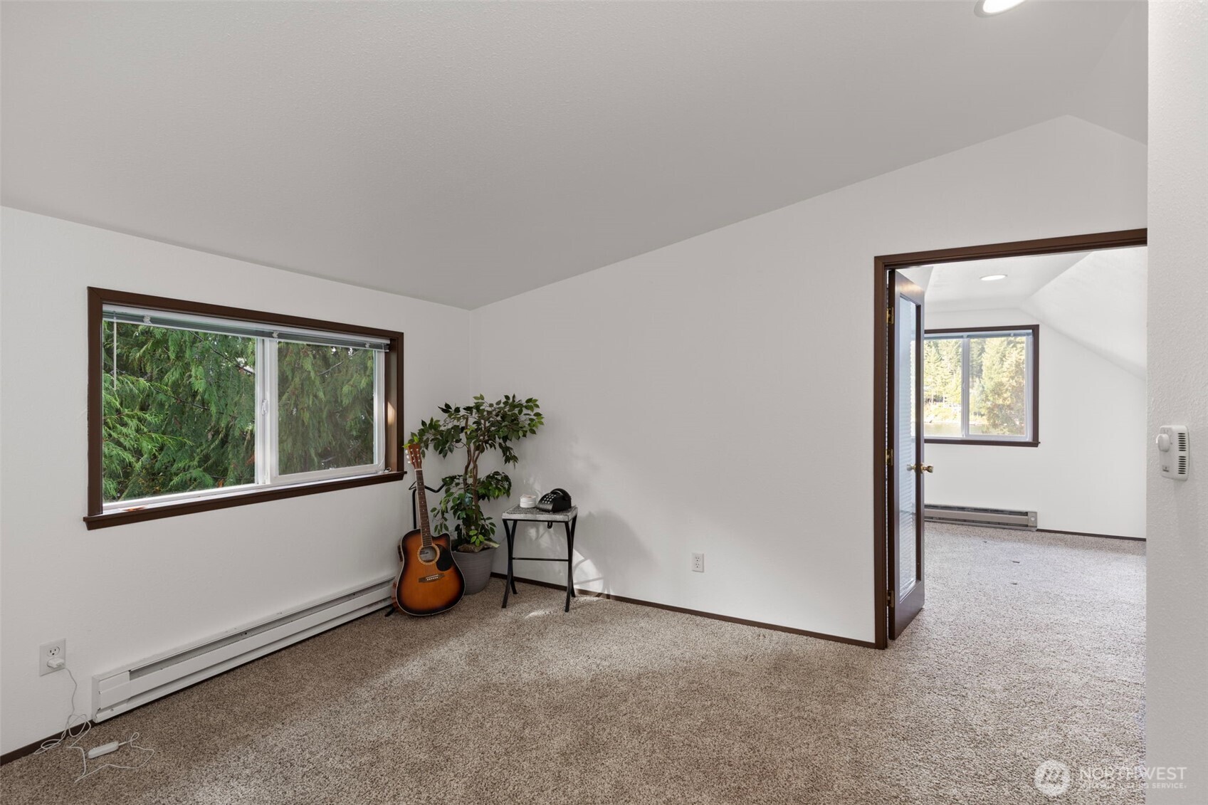 21 NE Rhododendron Boulevard