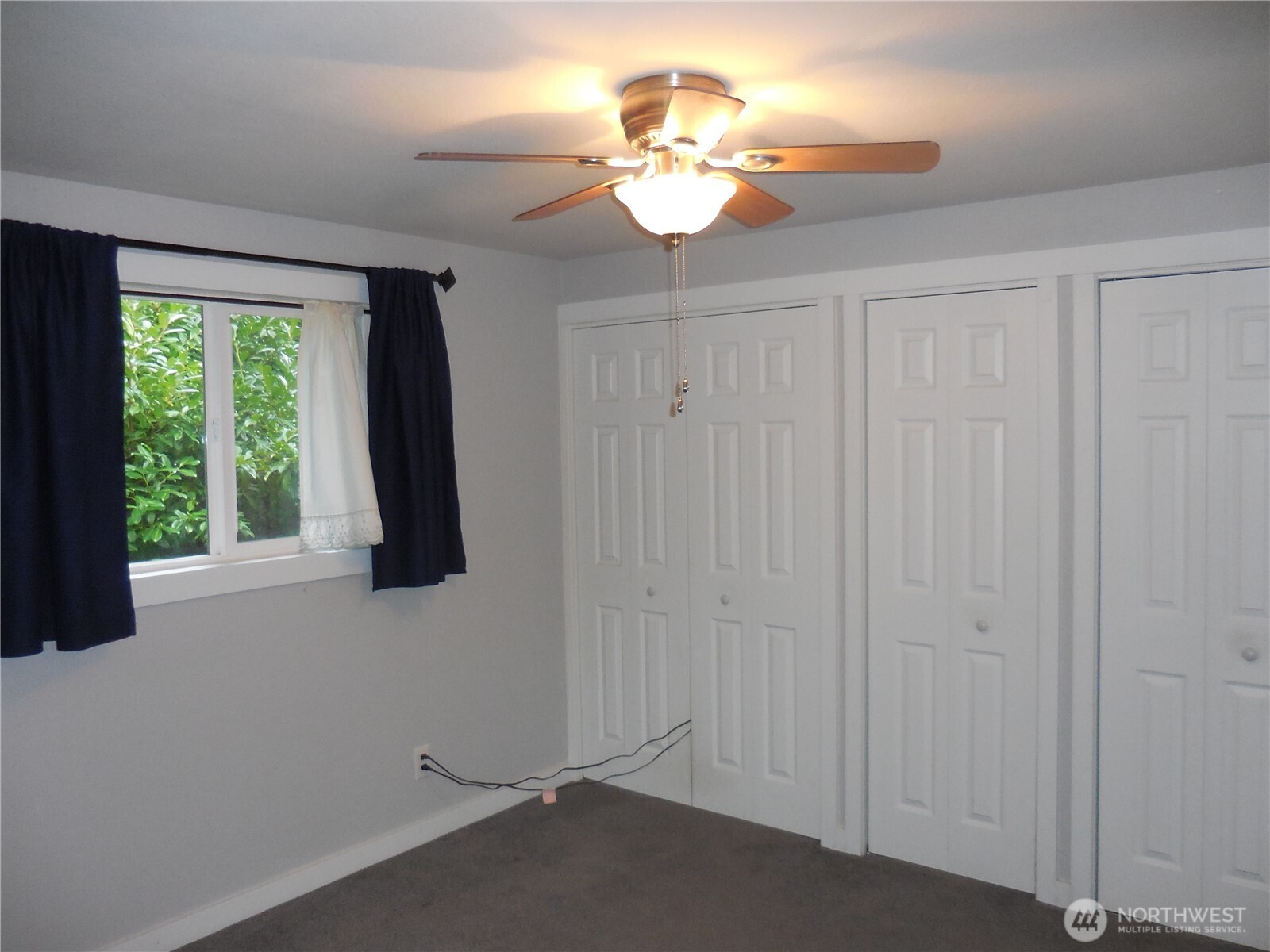 650 SW Dogwood Road