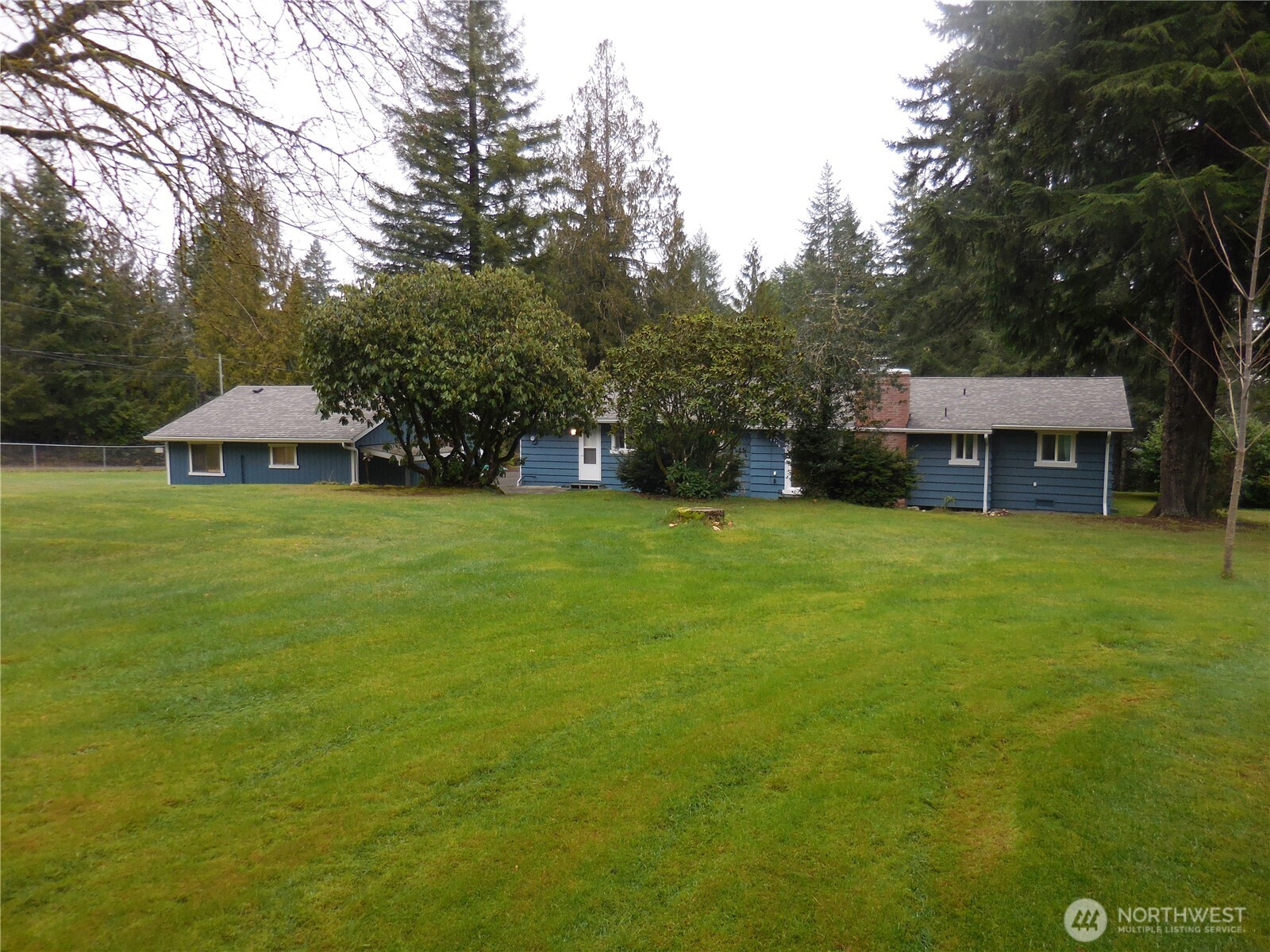 650 SW Dogwood Road