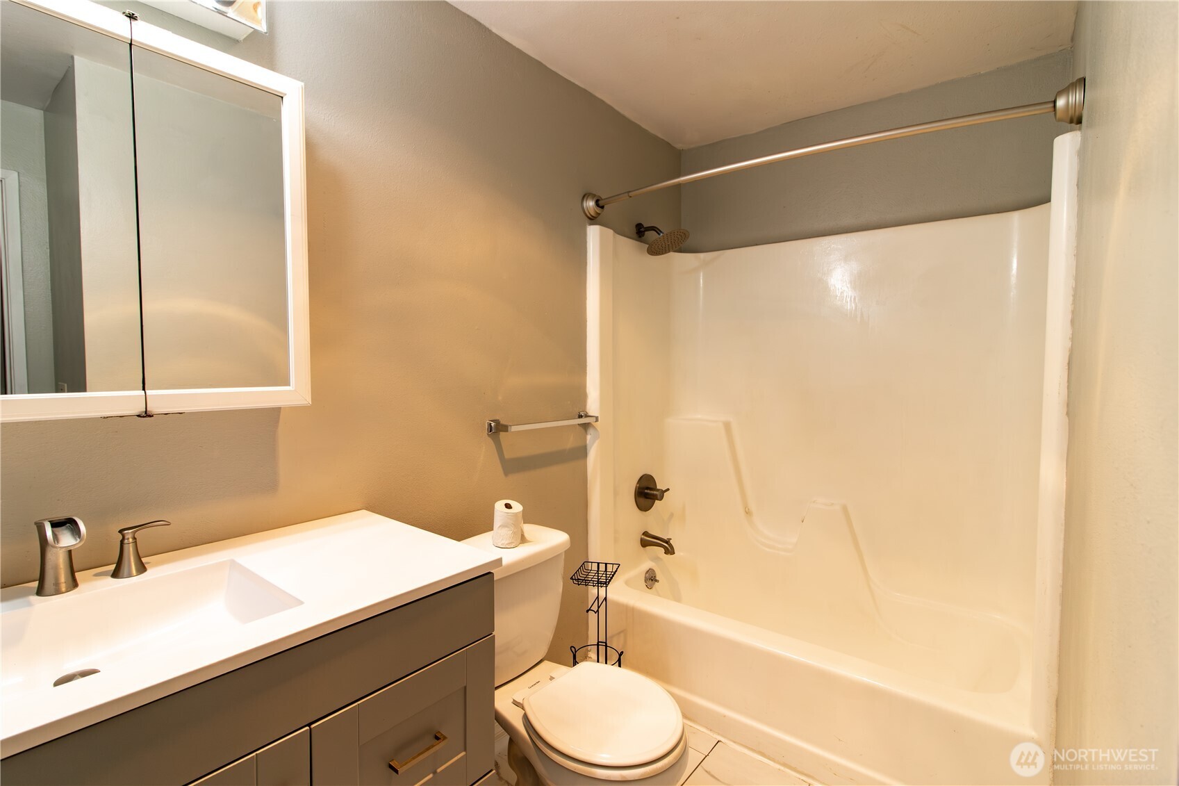 2929 SE Mile Hill Drive Unit: A3