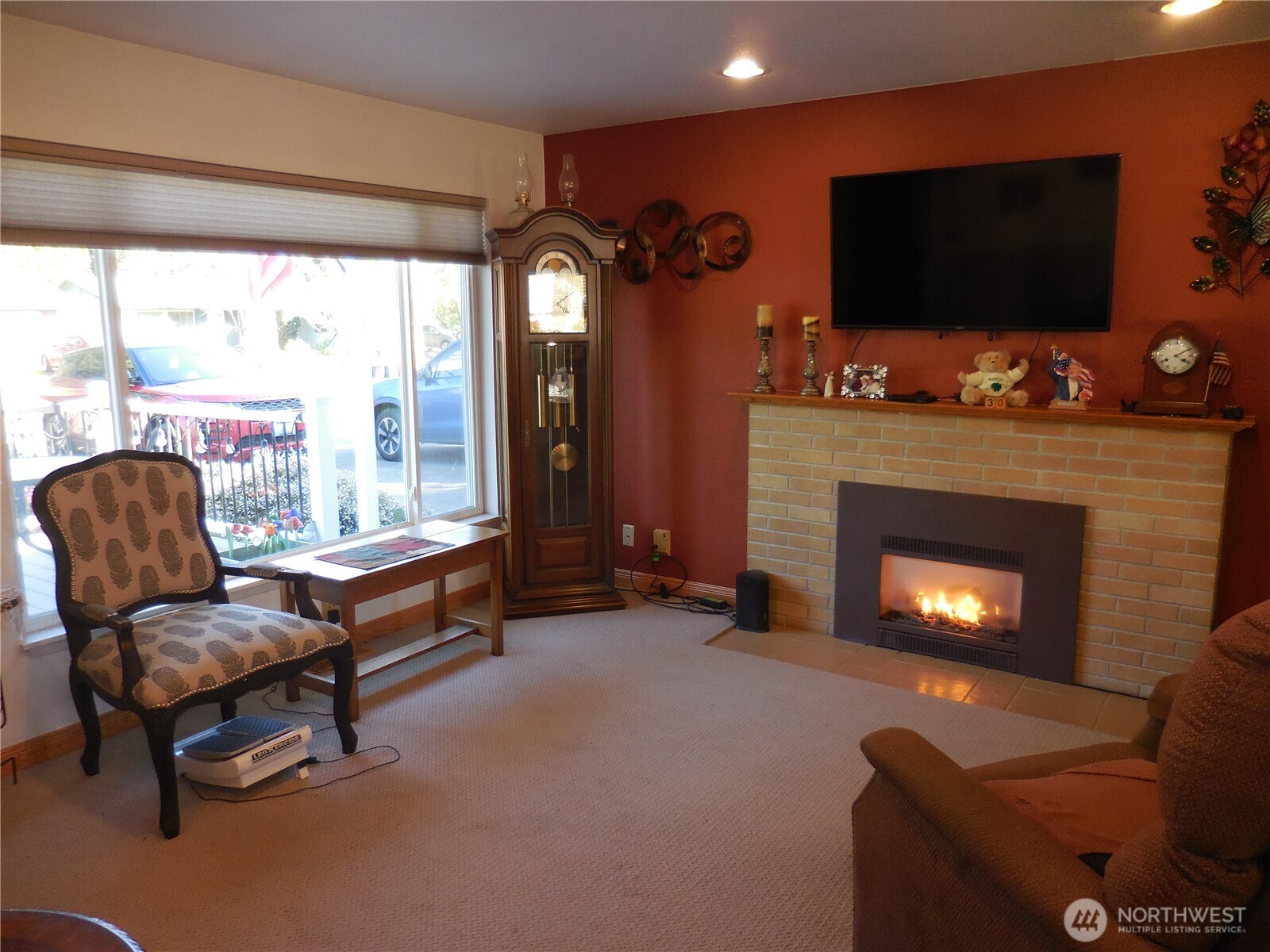 2450 Madrona Drive SE