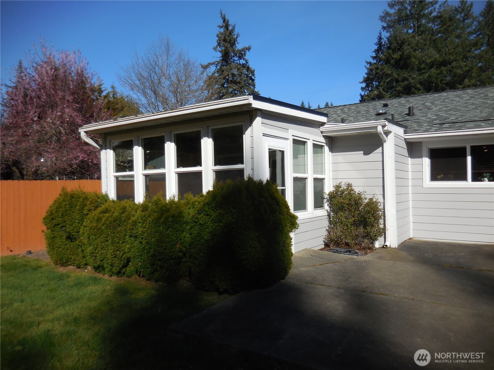 2450 Madrona Drive SE