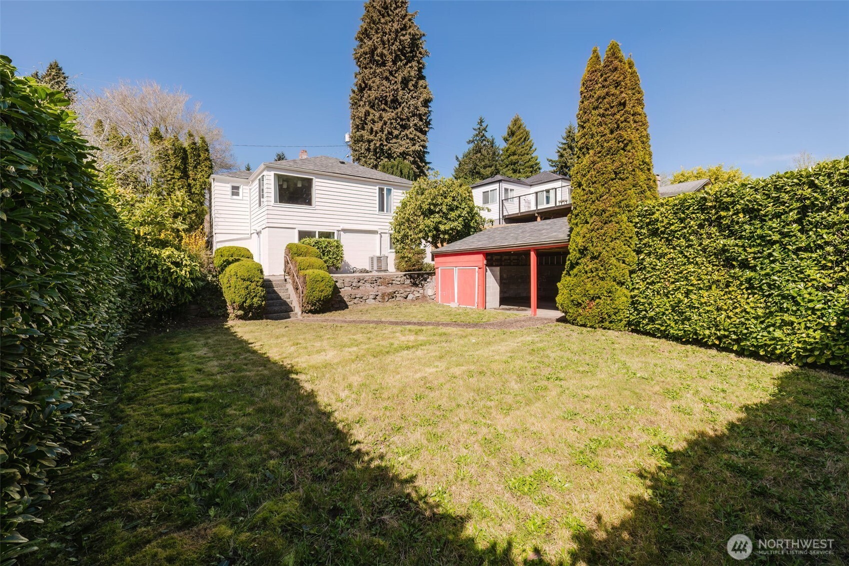 1126 Evans Avenue W