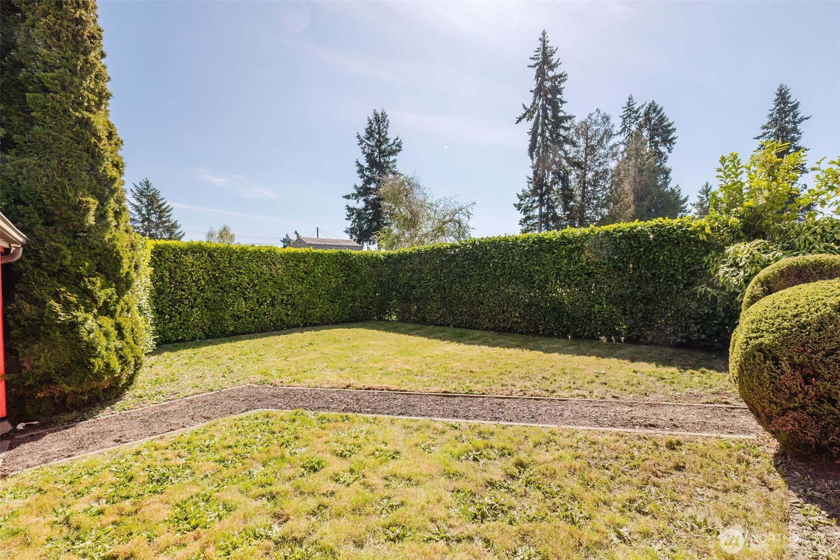 1126 Evans Avenue W