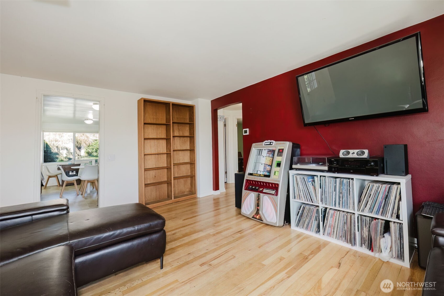 1126 Evans Avenue W