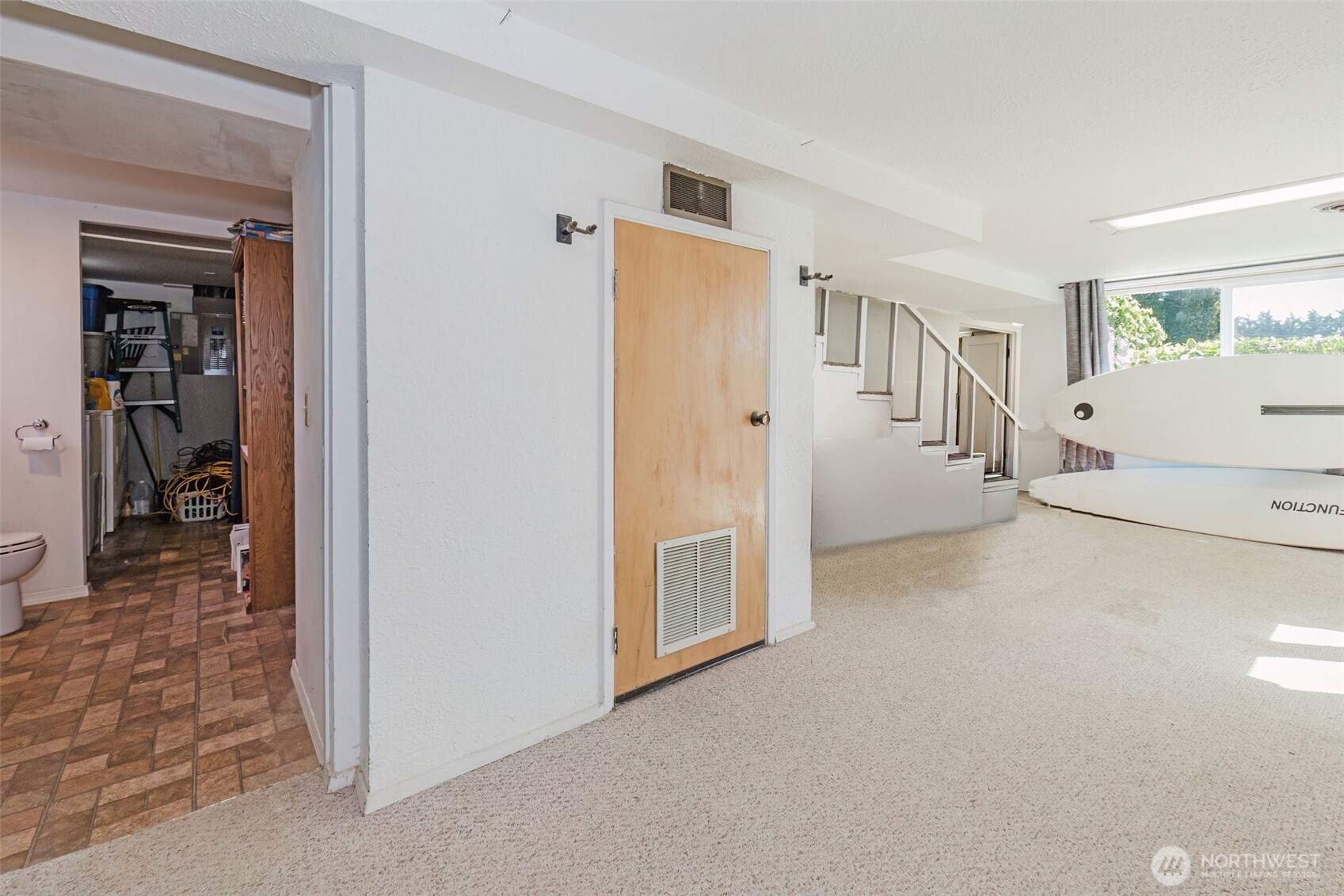1126 Evans Avenue W