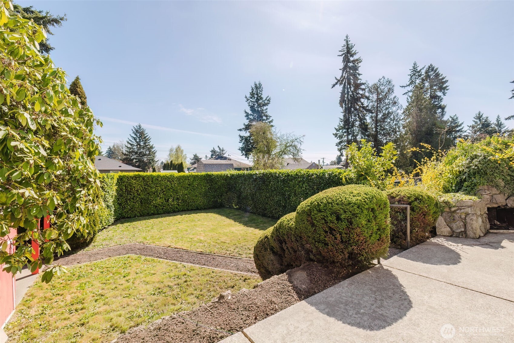 1126 Evans Avenue W