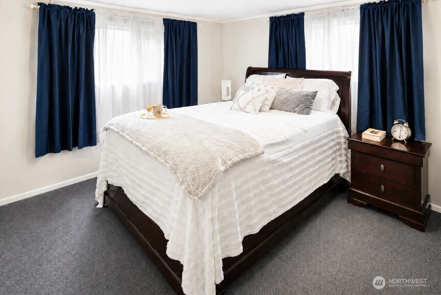 4024 NW Country Lane NW Unit: 13