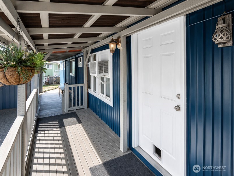 4024 NW Country Lane NW Unit: 13