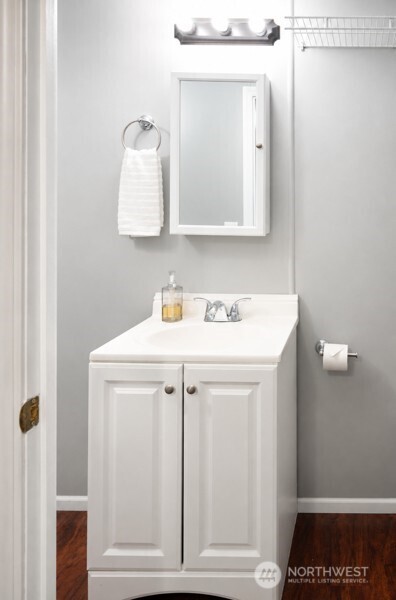 4024 NW Country Lane NW Unit: 13