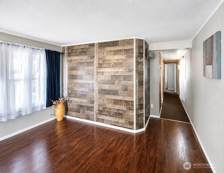 4024 NW Country Lane NW Unit: 13
