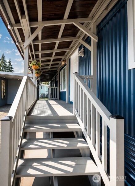 4024 NW Country Lane NW Unit: 13