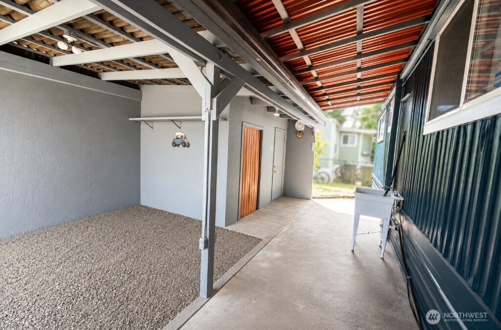 4024 NW Country Lane NW Unit: 13