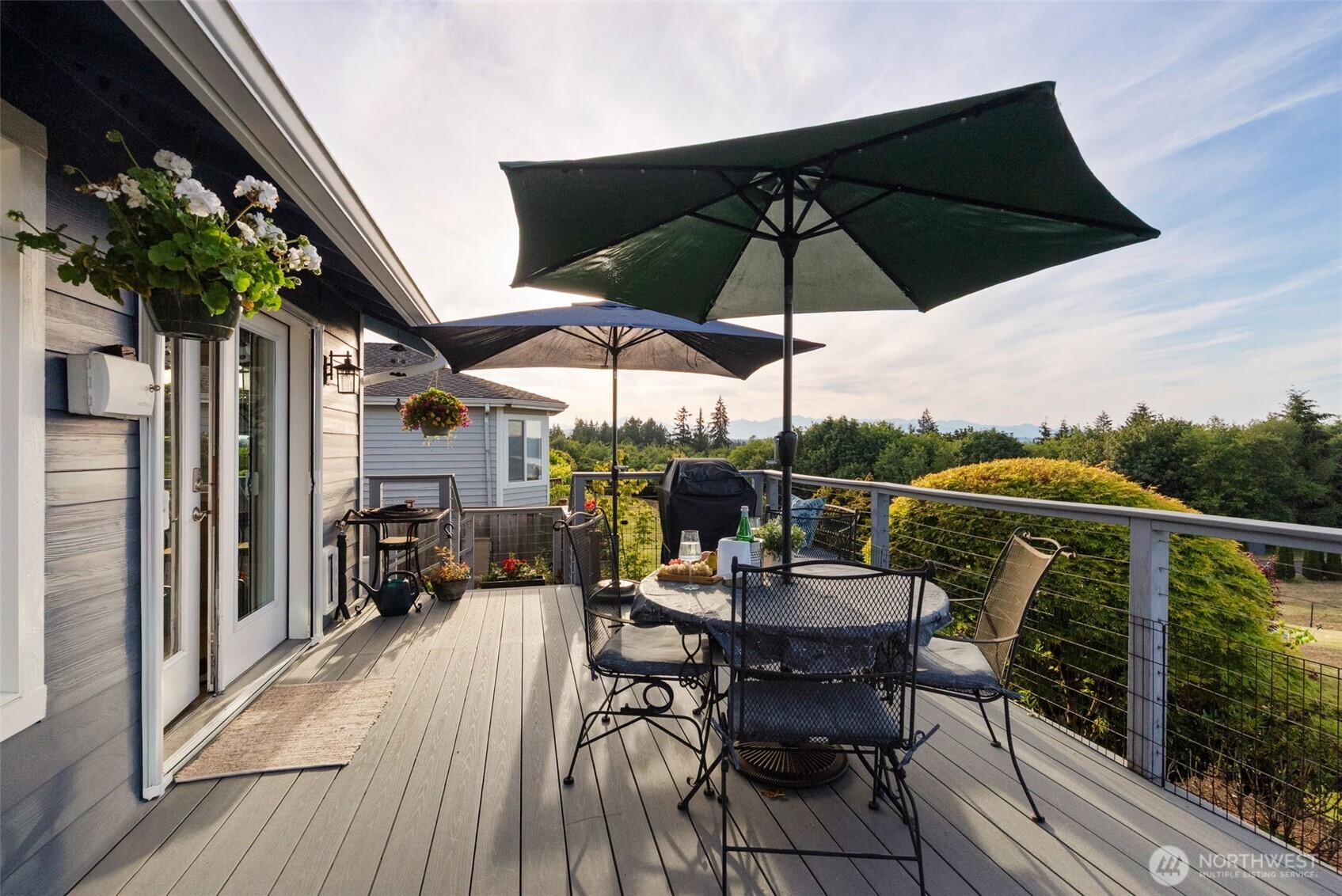 650 Medallion Place E