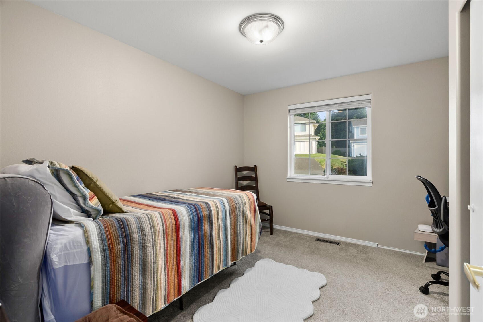 650 Medallion Place E
