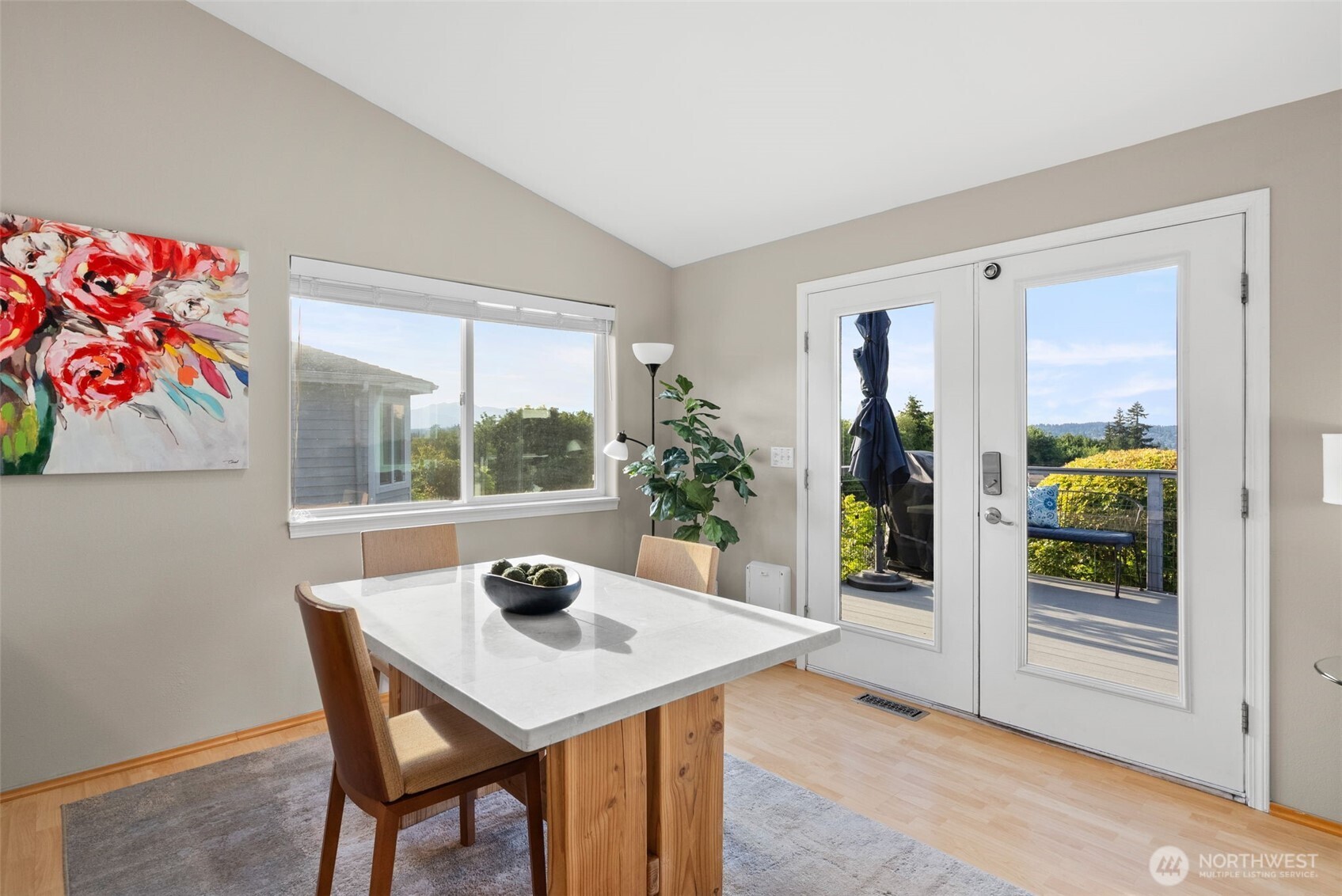 650 Medallion Place E