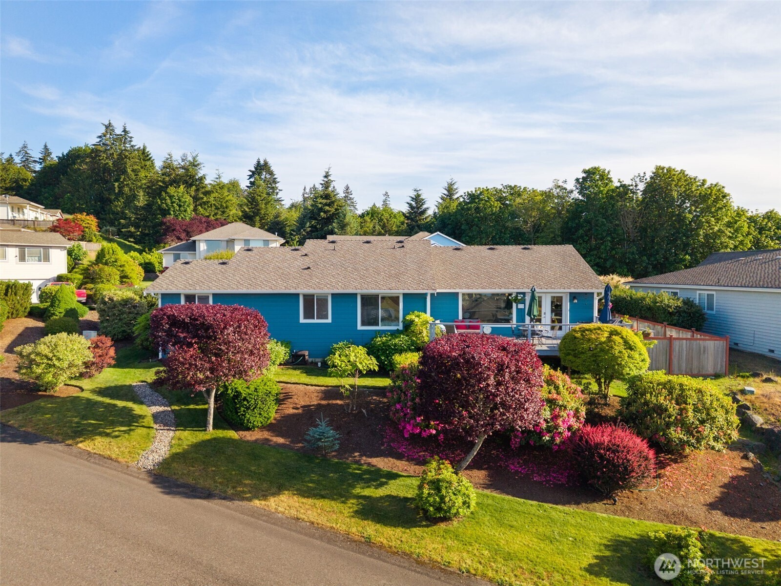 650 Medallion Place E