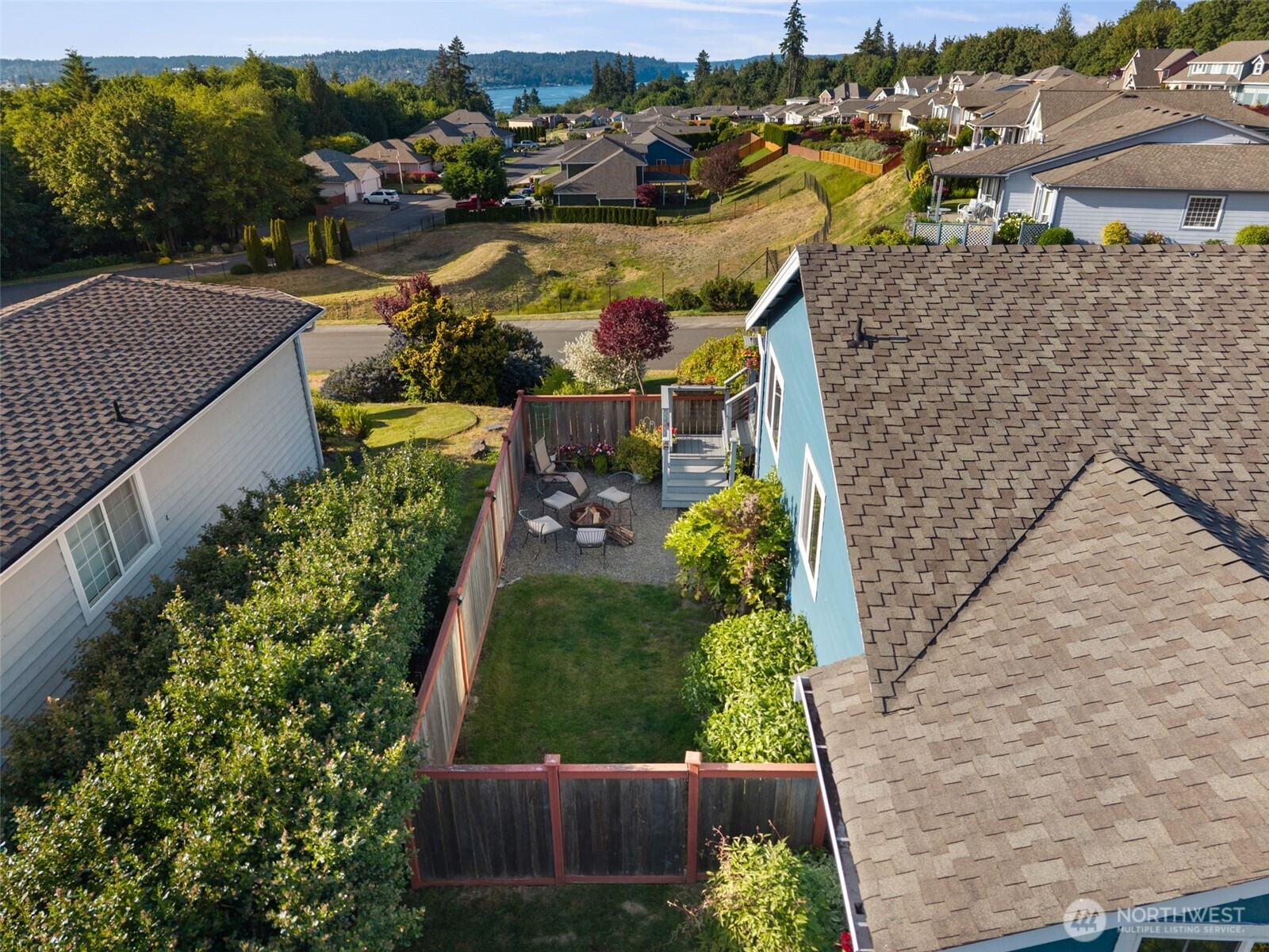 650 Medallion Place E