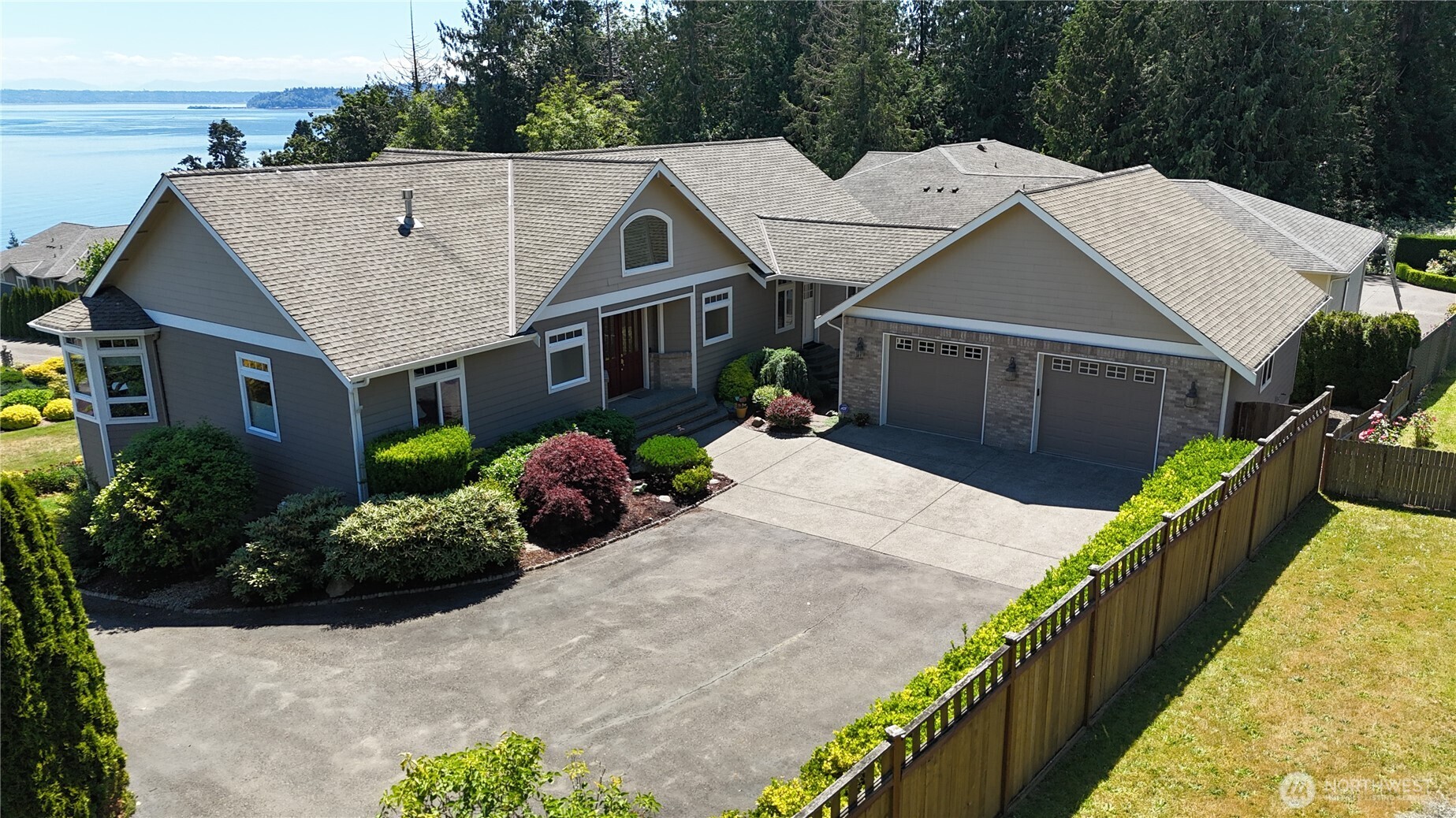 8102 E Perelli Lane