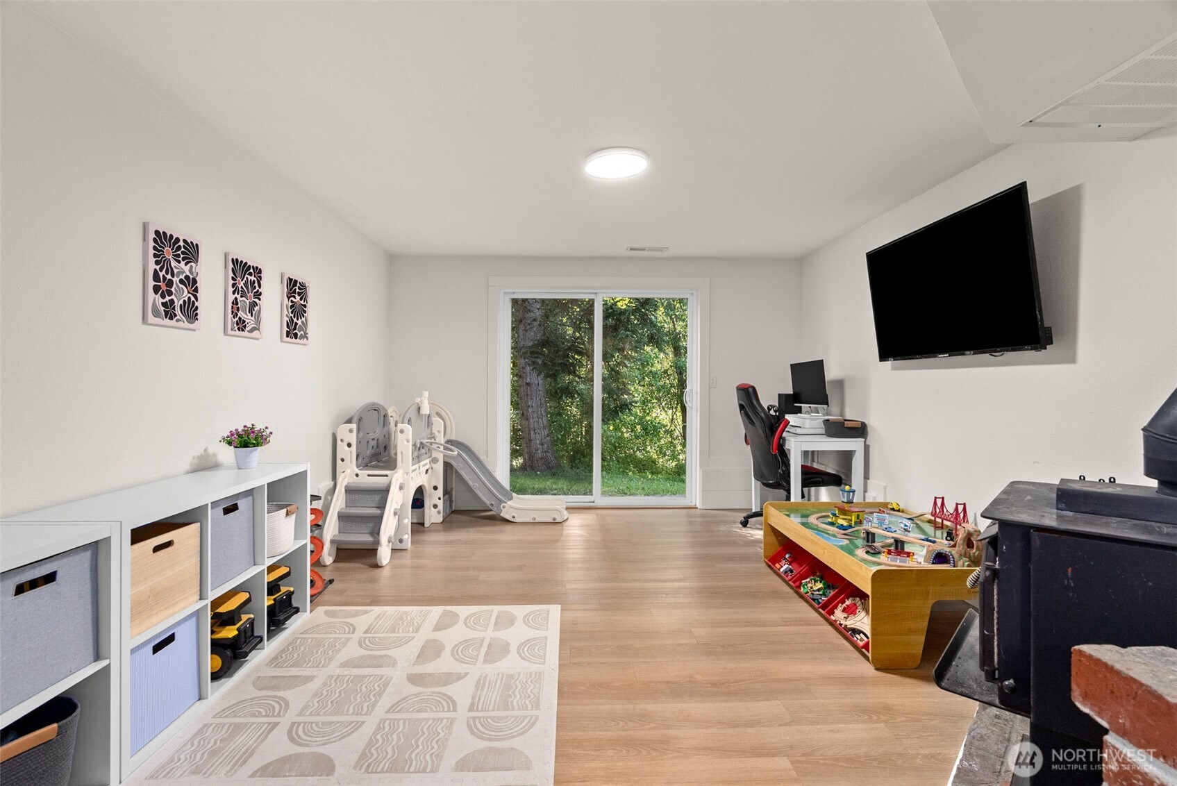 395 NW Blomster Way