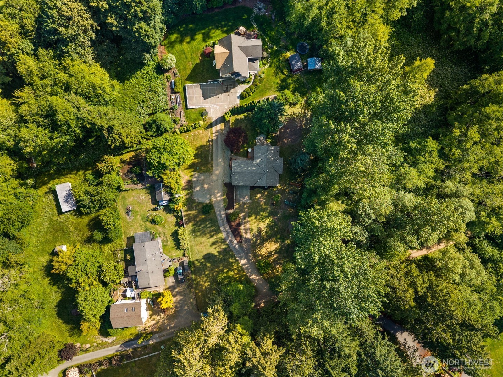395 NW Blomster Way