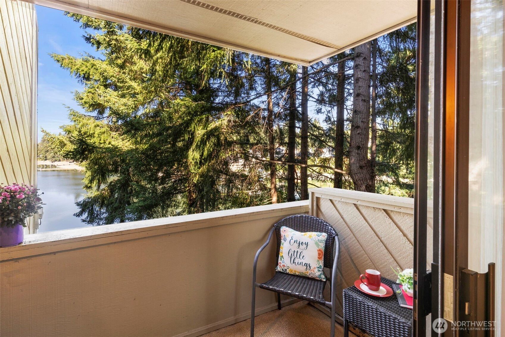 923 Pershing Avenue Unit: 205