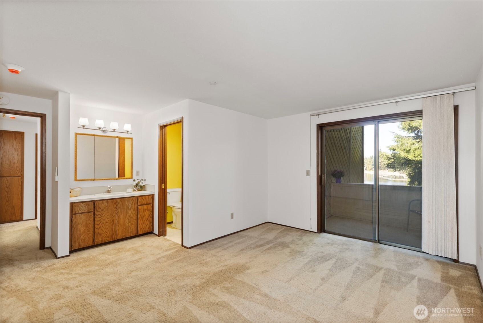 923 Pershing Avenue Unit: 205