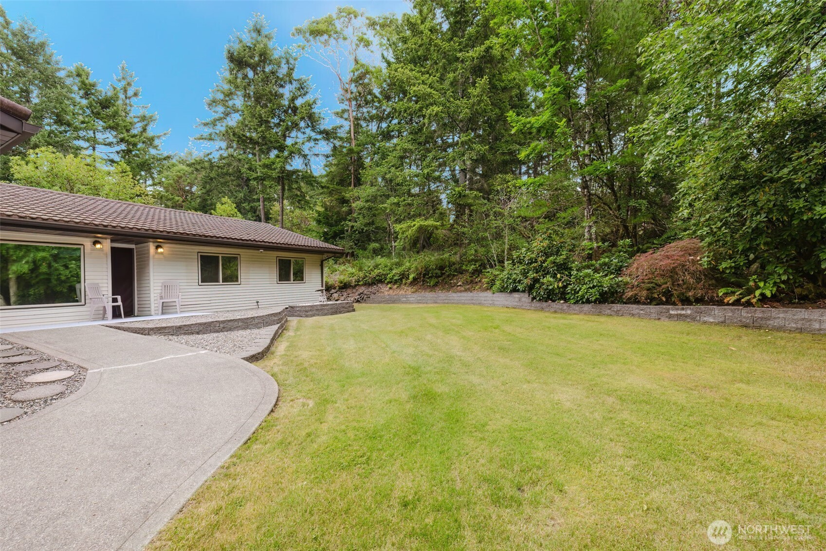 4601 SW Lake Flora Road