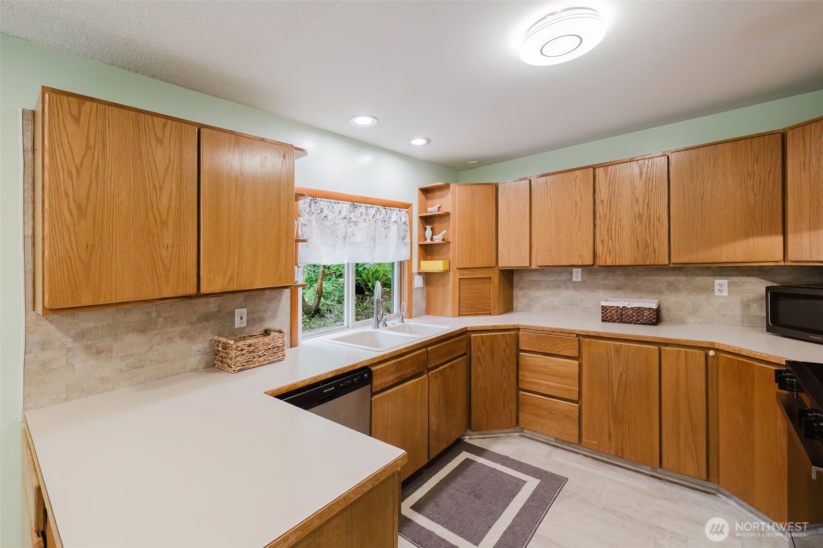 4601 SW Lake Flora Road