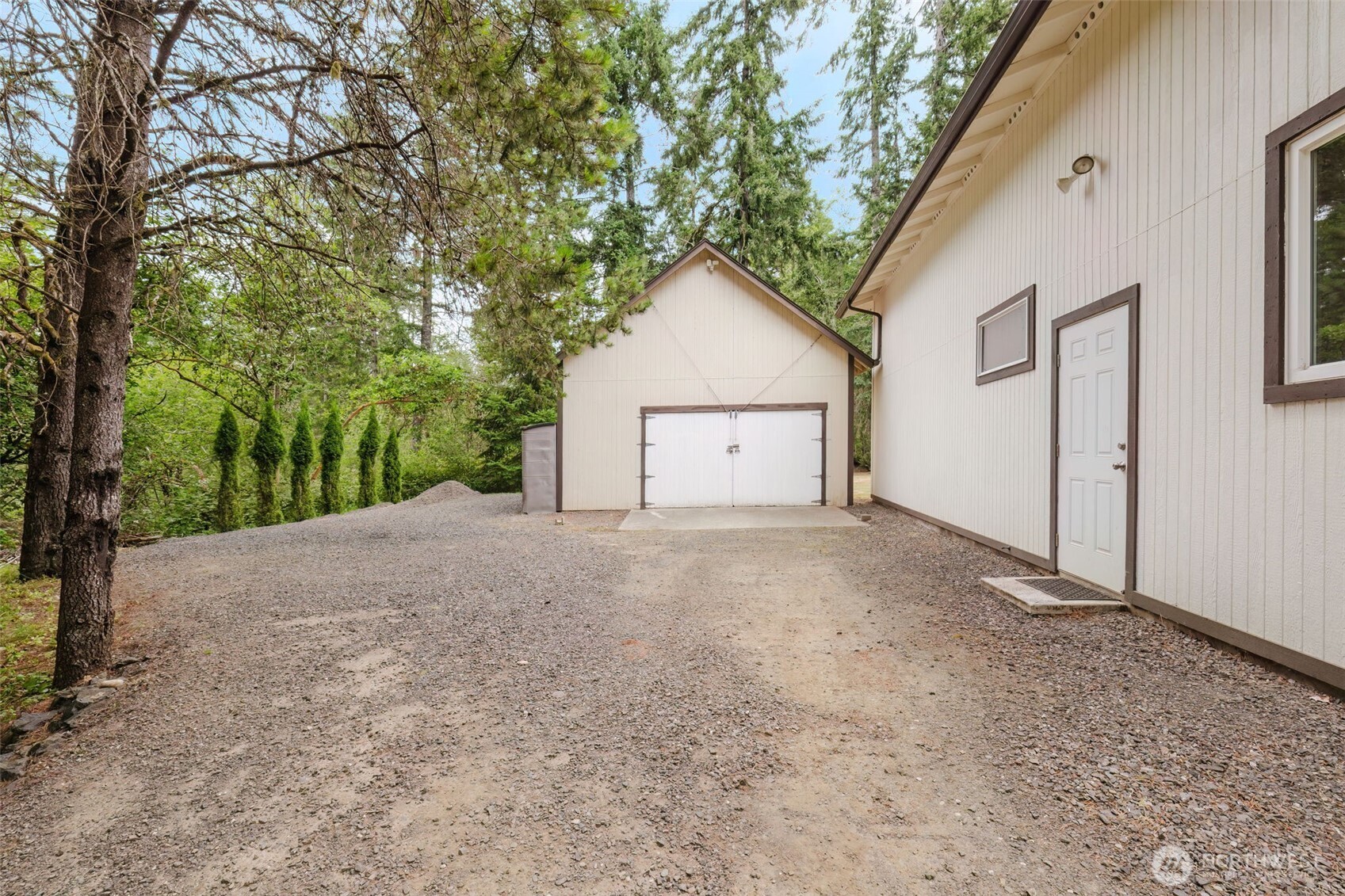 4601 SW Lake Flora Road