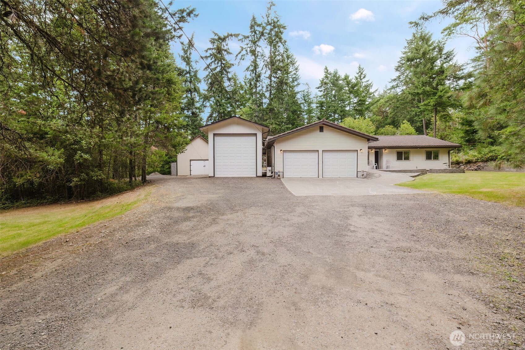 4601 SW Lake Flora Road