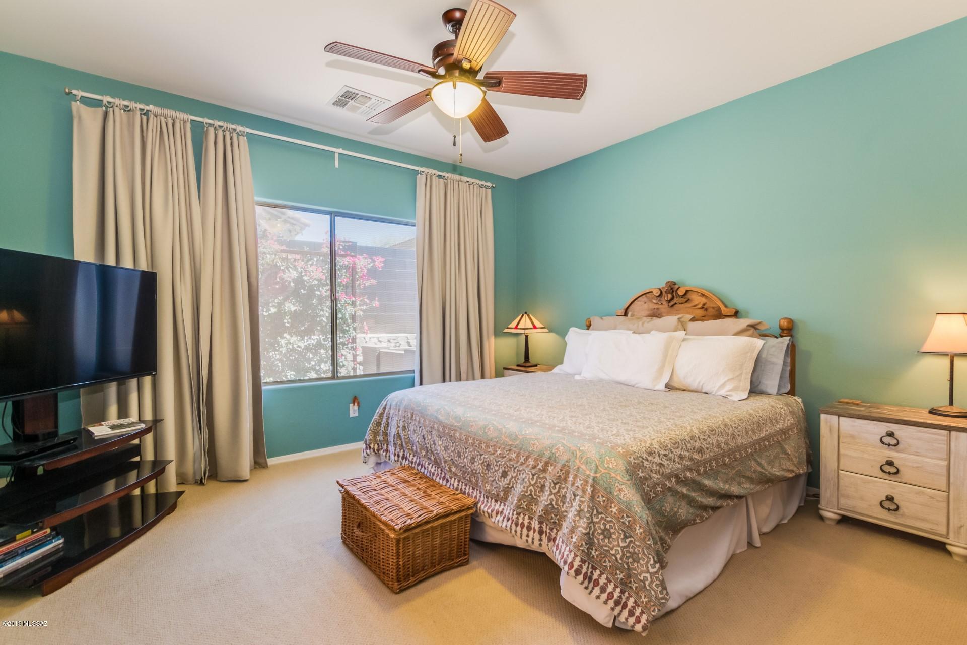 12442 N Pinnacle Vista Court