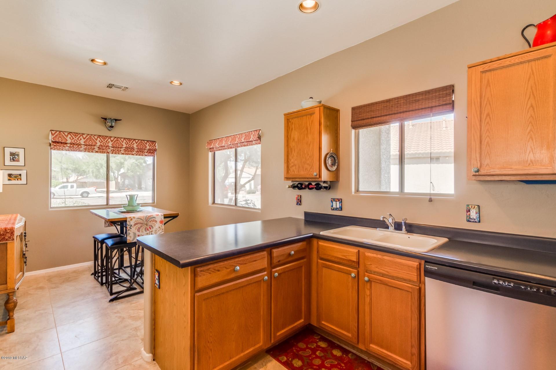 12442 N Pinnacle Vista Court