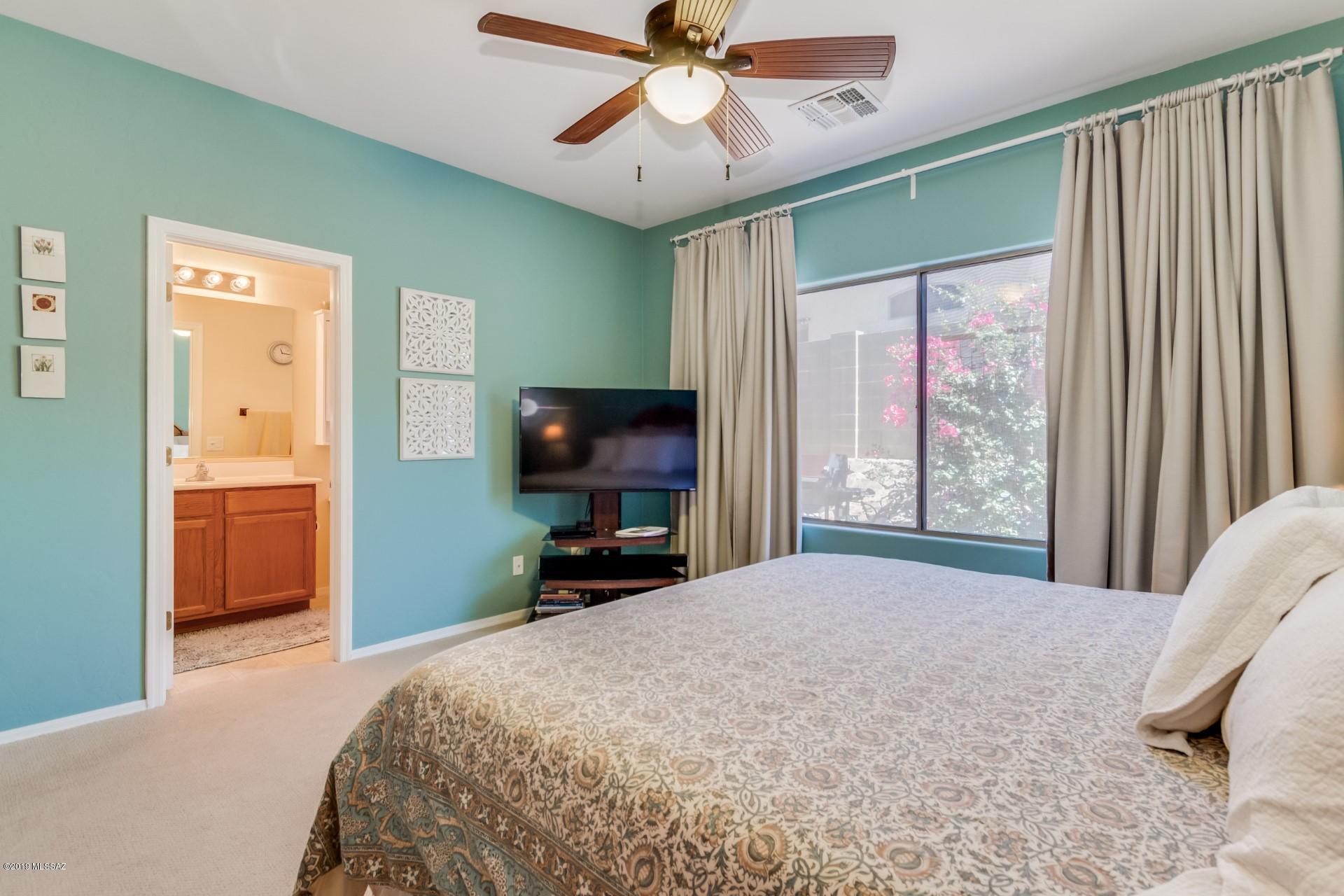 12442 N Pinnacle Vista Court