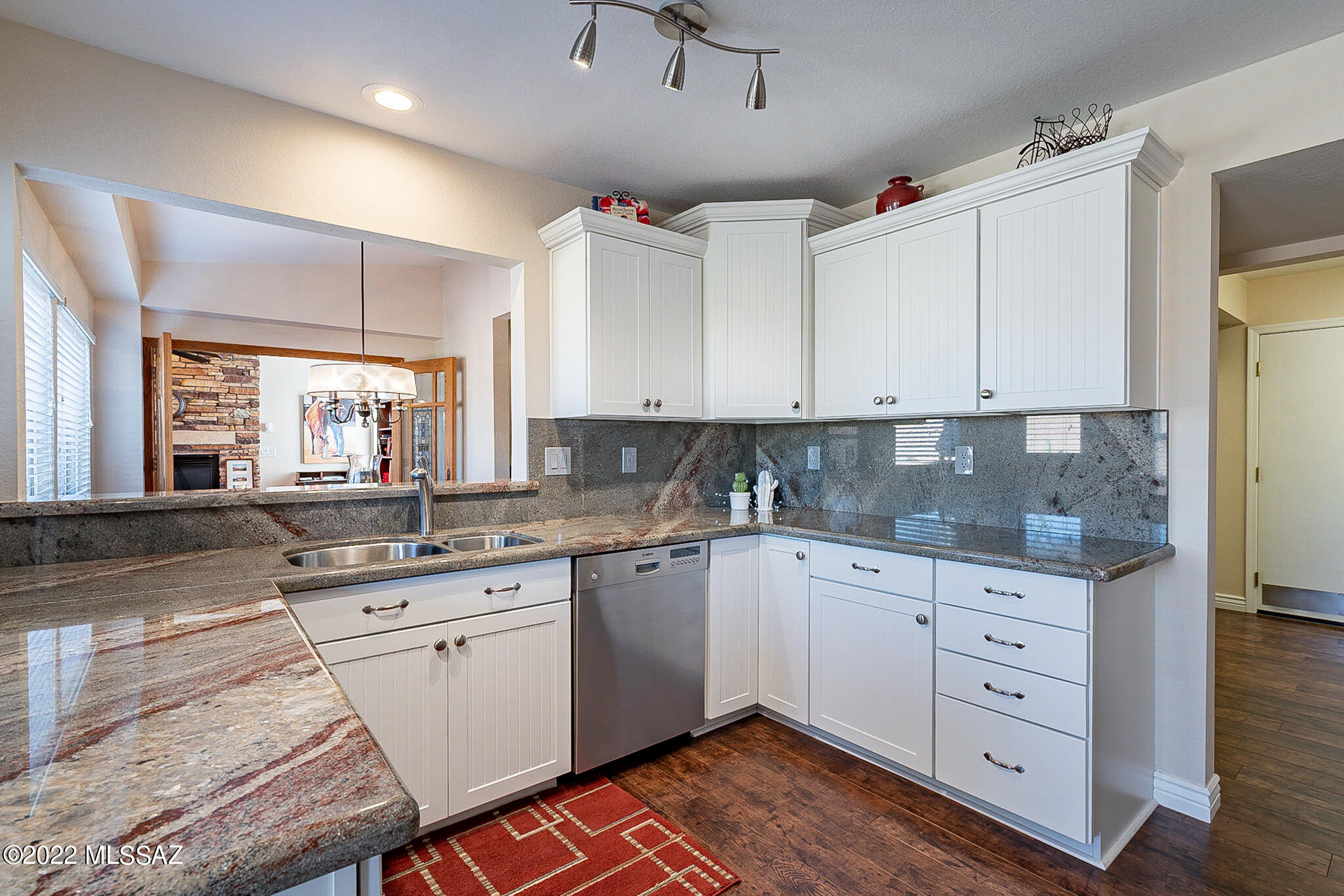 1565 E Broken Bow Way