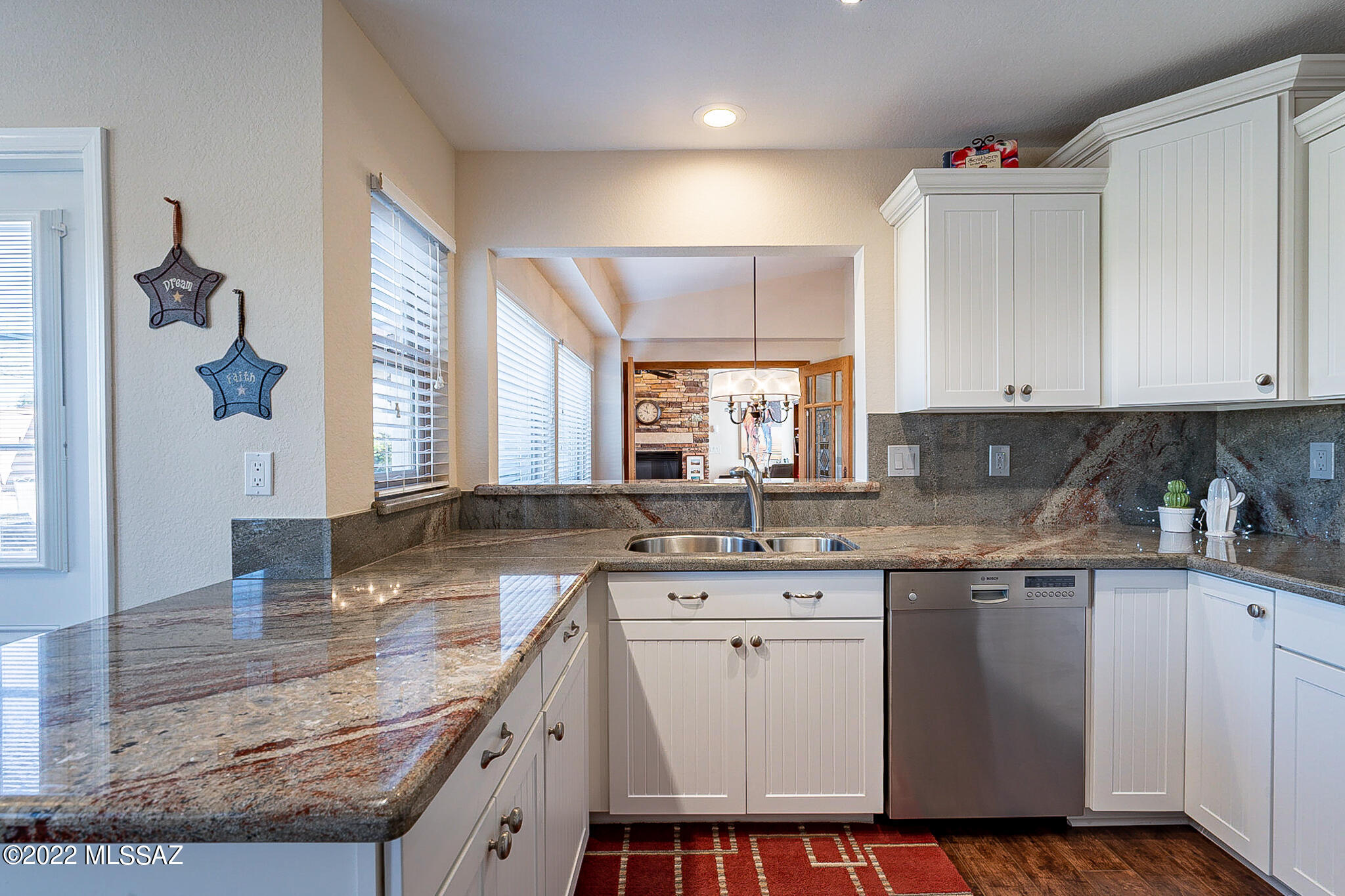 1565 E Broken Bow Way