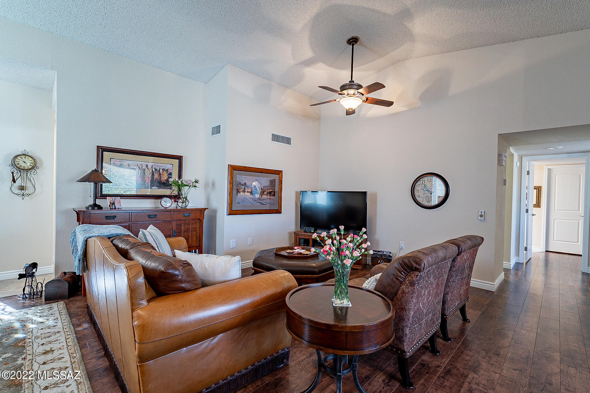 1565 E Broken Bow Way